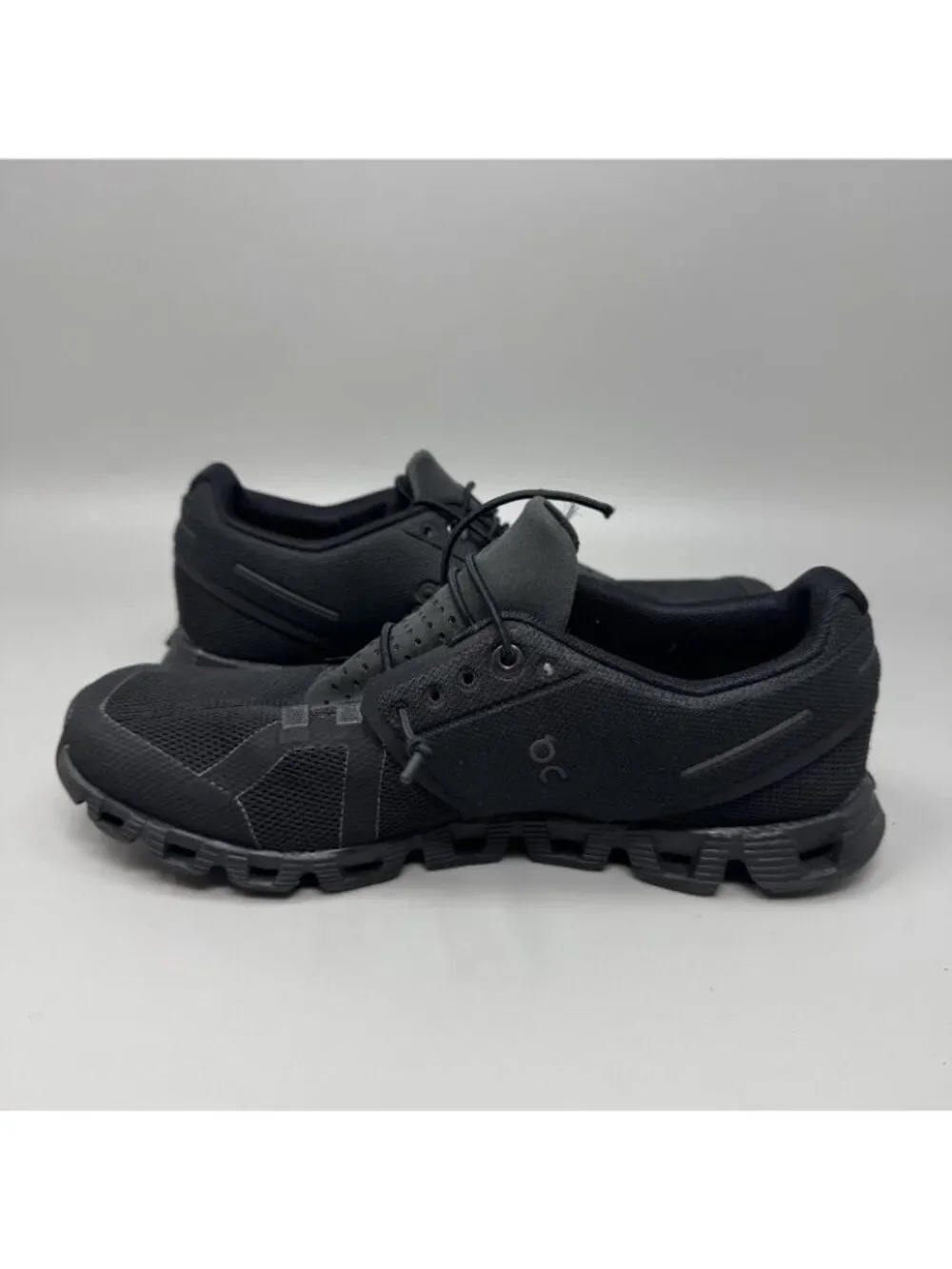 ON Cloud Swiss Engineering Women Walking Running Sneaker Size 8